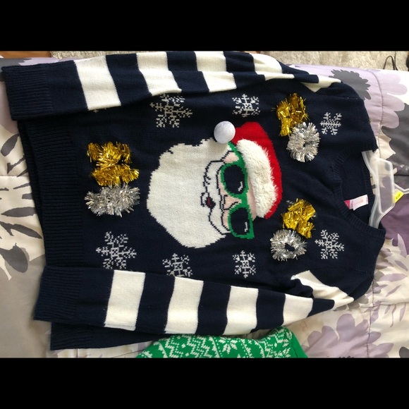 “Ugly” Christmas sweaters (2) - Picture 2 of 4